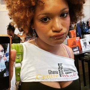 Meet your Posher, Cia